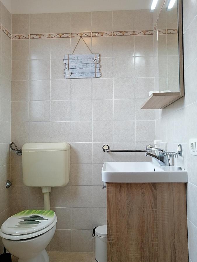 Apartment Layla - Intermezzo With Sea View In Center Of Rabac Exterior photo